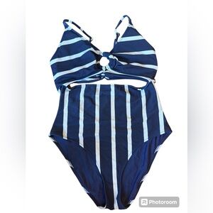 Vineyard Vine swim